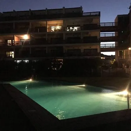 Standing Piscine Vue Порто-Веккьо