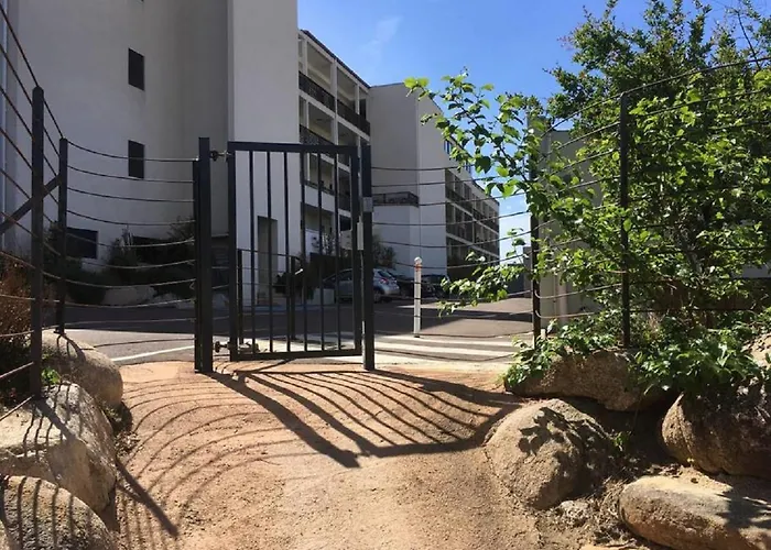 Appartement Standing Piscine Vue Porto-Vecchio (Corsica)